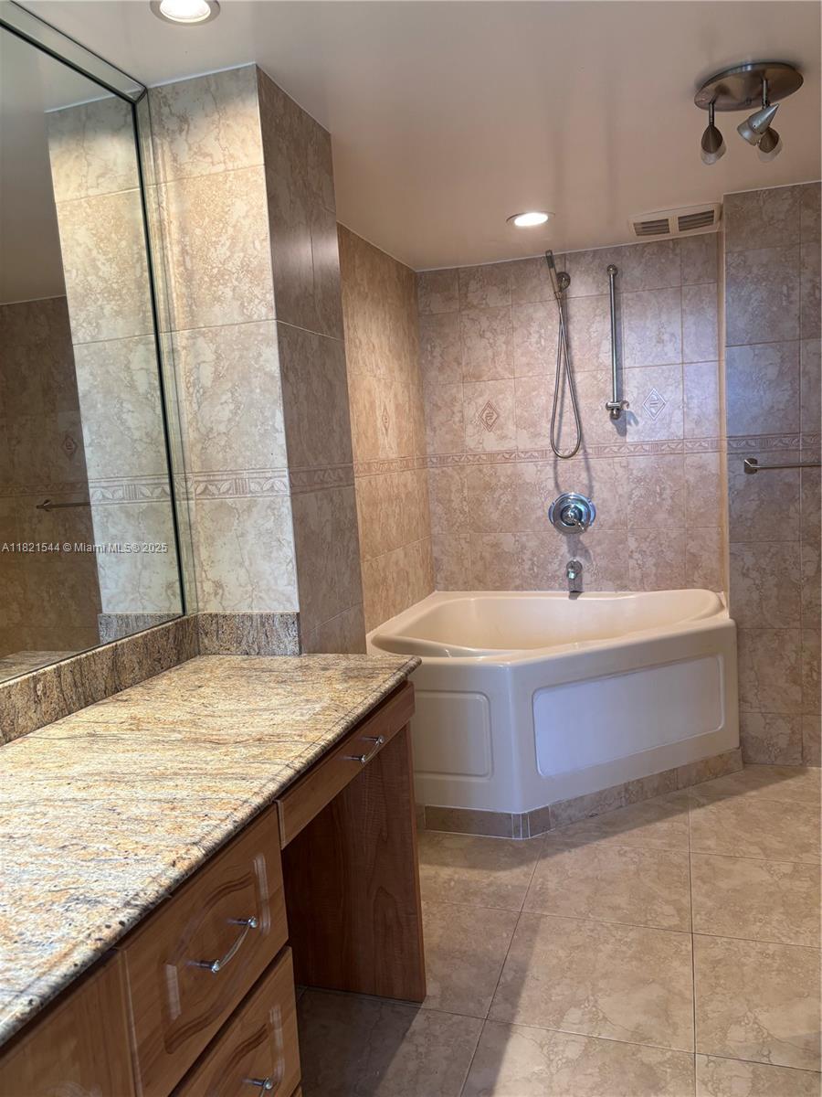 Photo of 1833 Ocean Dr  #1203, Hallandale Beach, Florida, 33009 - 