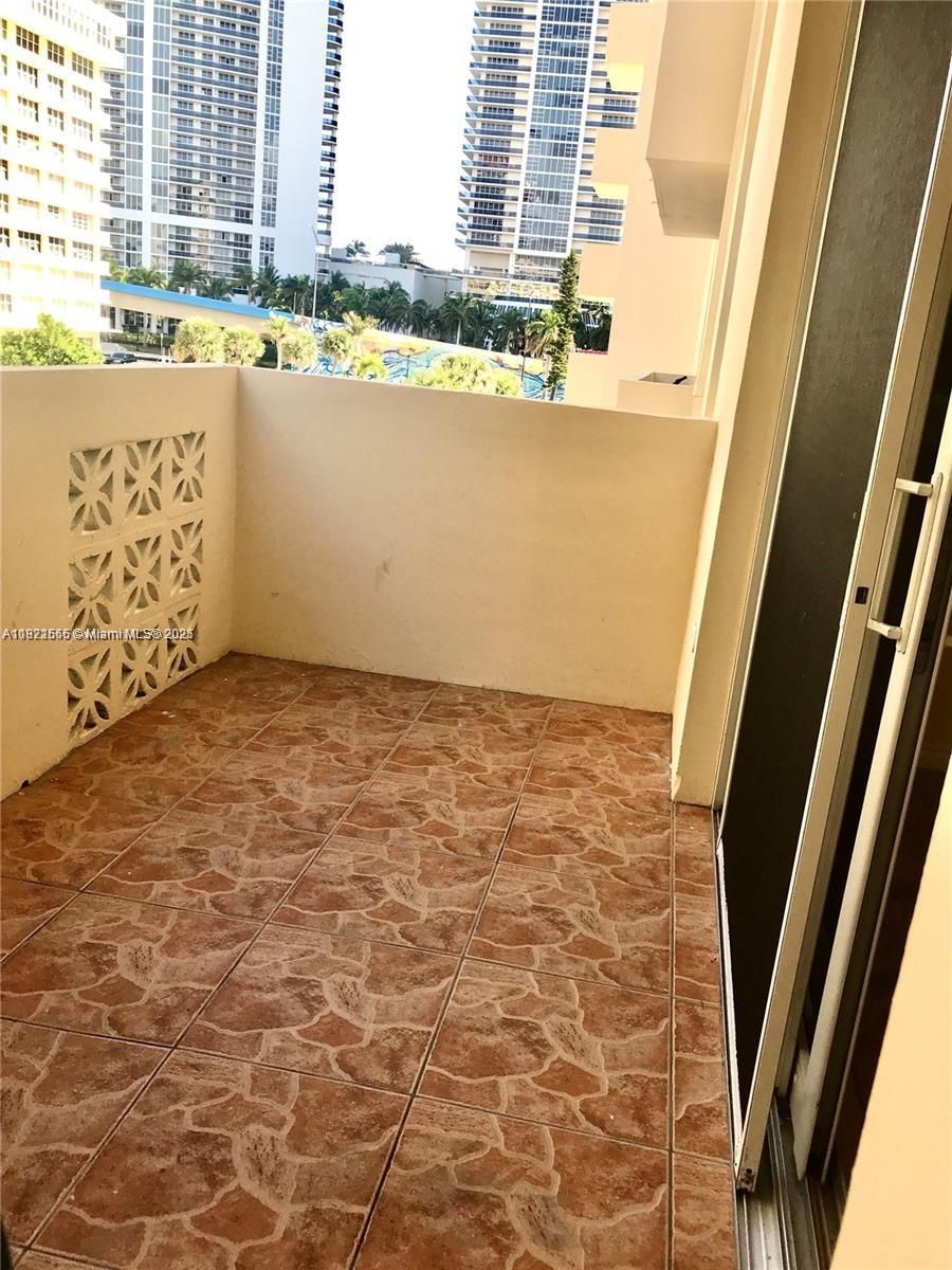 Photo of 1833 Ocean Dr  #305, Hallandale Beach, Florida, 33009 - 