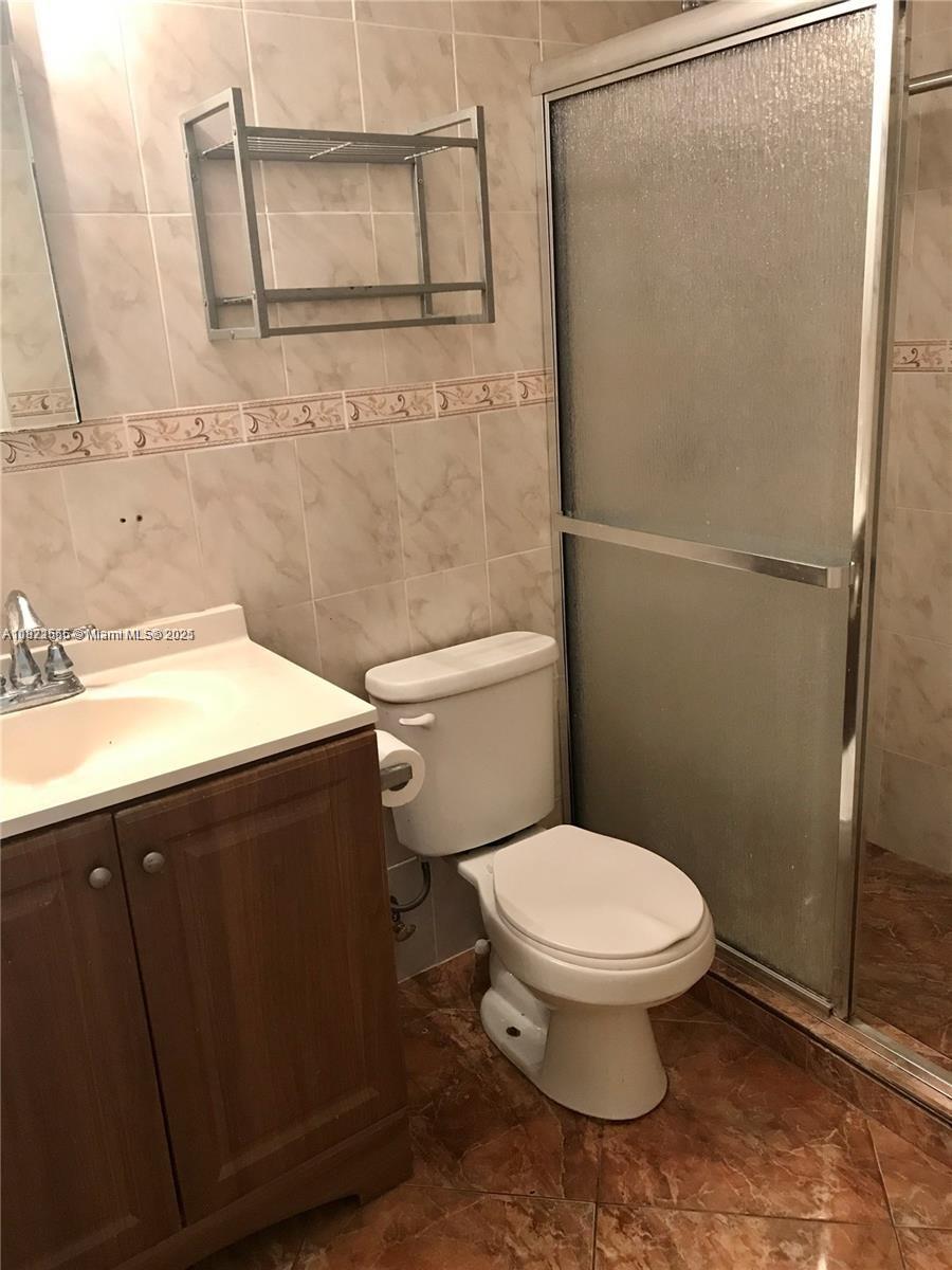 Photo of 1833 Ocean Dr  #305, Hallandale Beach, Florida, 33009 - 