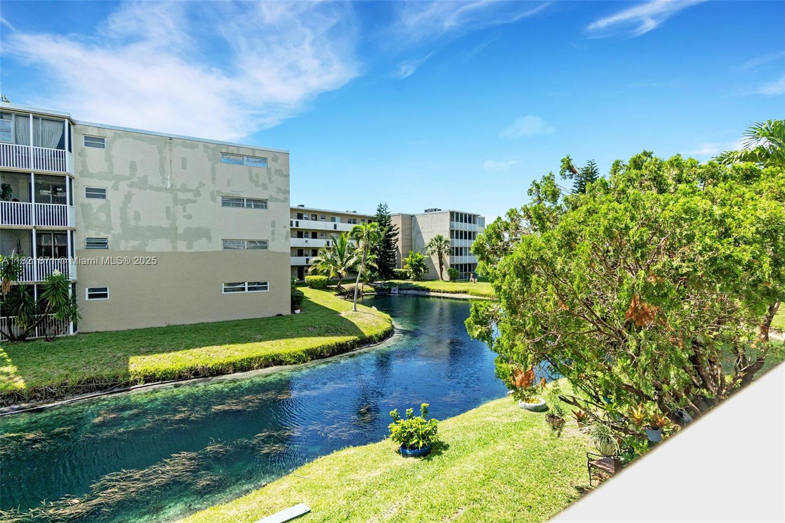 See details 206-1 2 / 2 1315 sq. ft. $ 2025-06-13 0 Photo