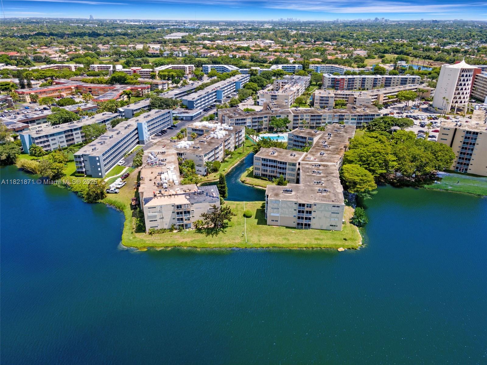 See details 206-1 2 / 2 1315 sq. ft. $ 2025-06-13 0 Photo