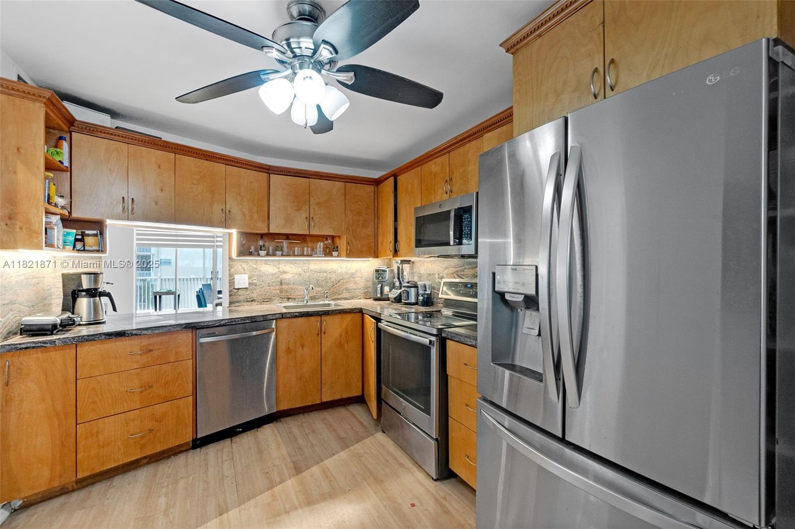 See details 206-1 2 / 2 1315 sq. ft. $ 2025-06-13 0 Photo