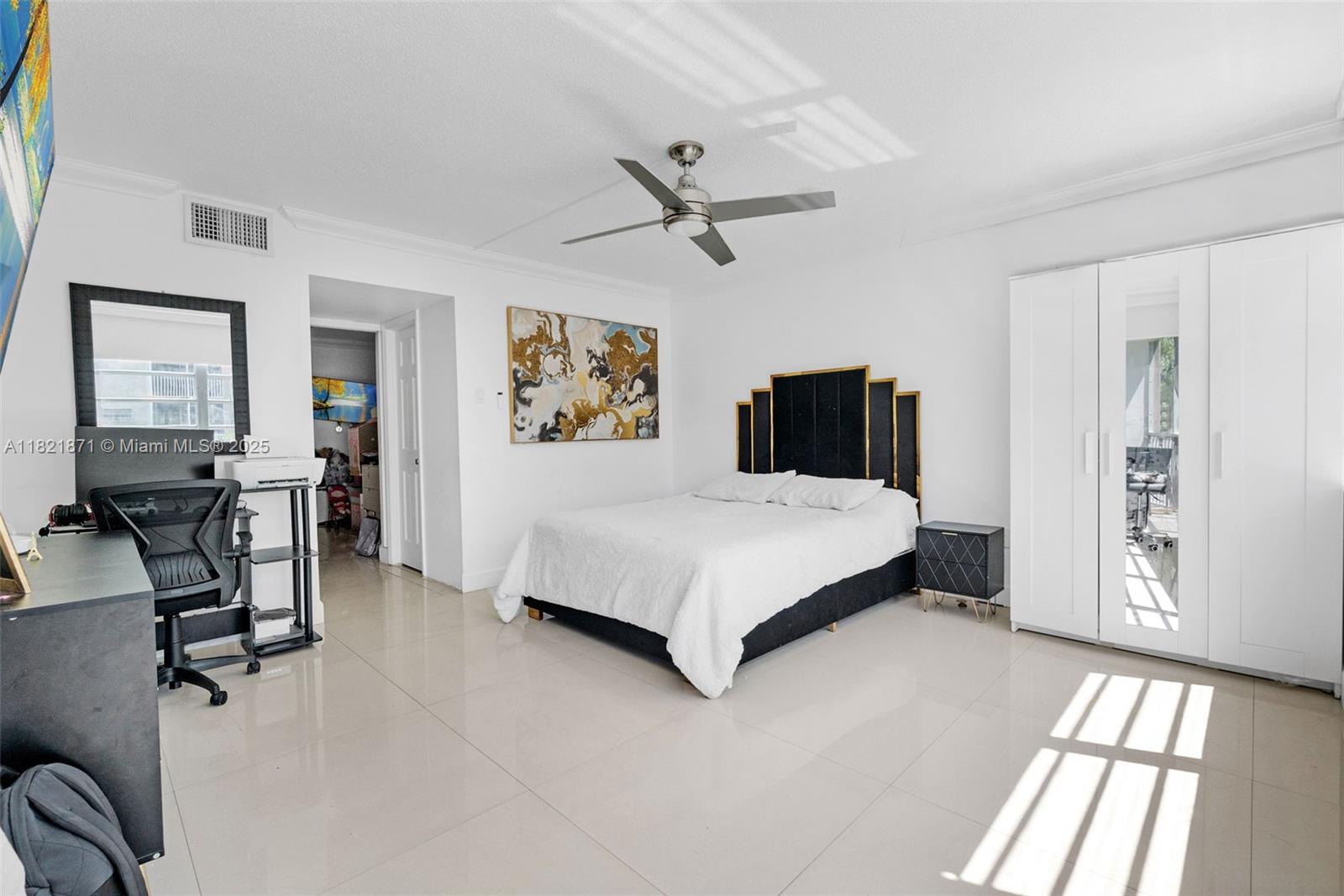 See details 206-1 2 / 2 1315 sq. ft. $ 2025-06-13 0 Photo