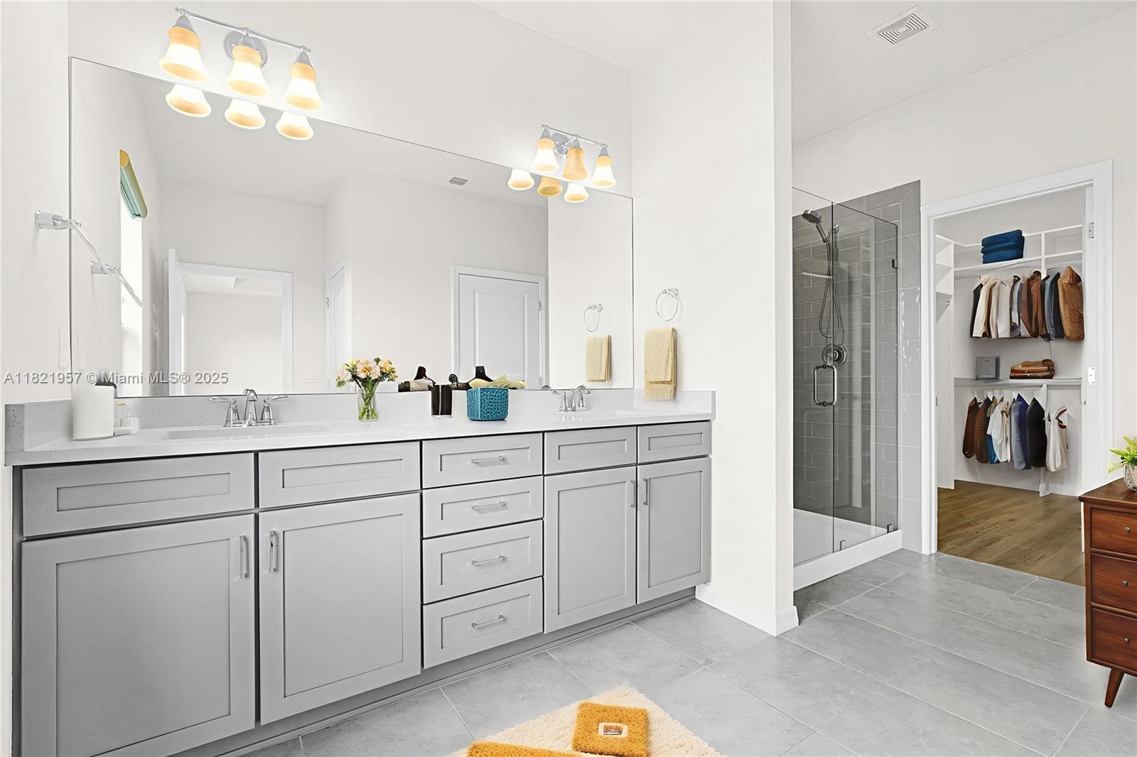 Ver detalles 1494 3 / 3 1769 sq. ft. $ 2025-06-13 0 foto
