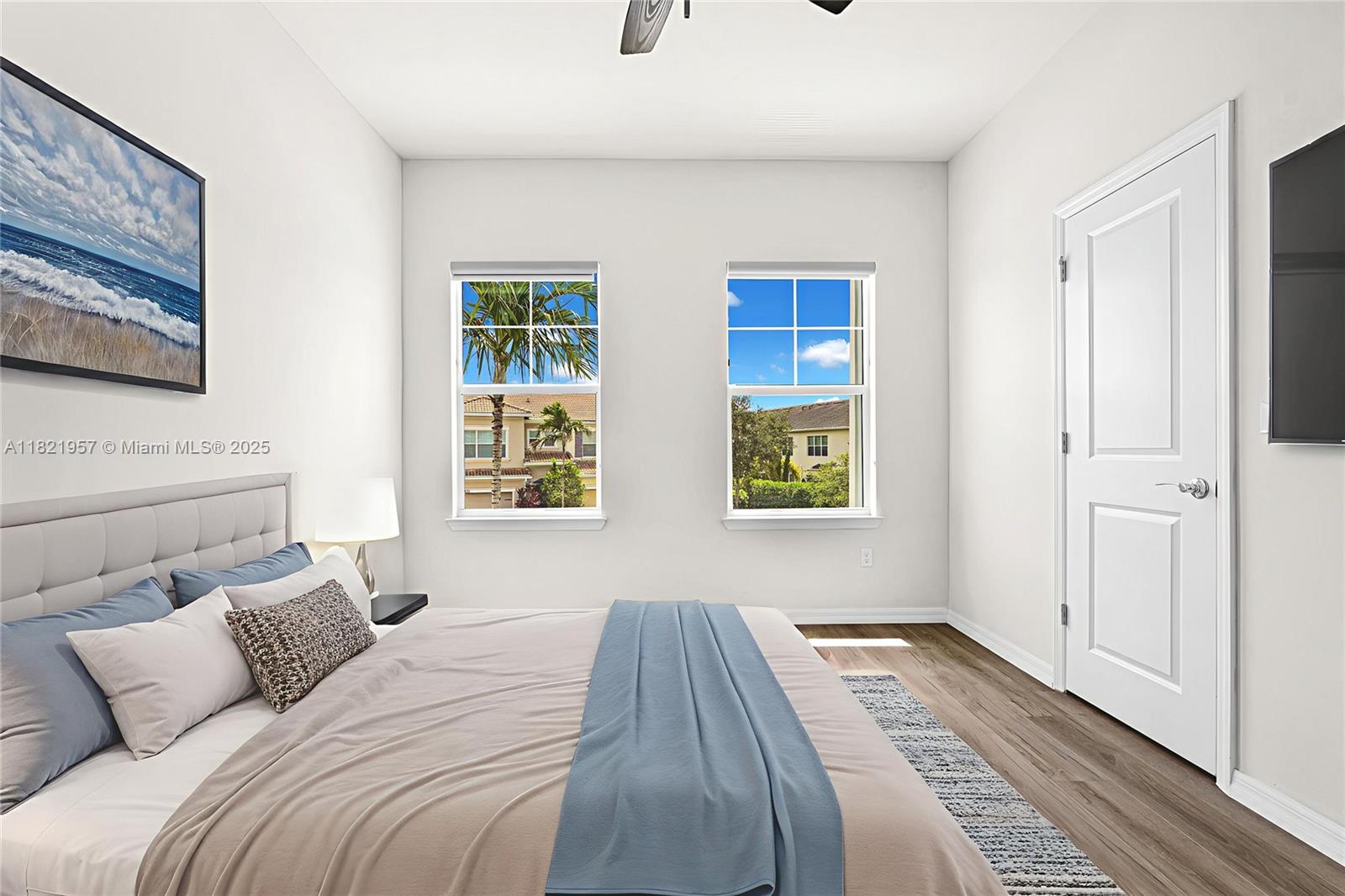 Ver detalles 1494 3 / 3 1769 sq. ft. $ 2025-06-13 0 foto