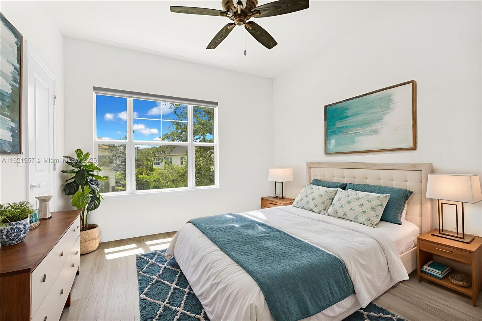 Ver detalles 1494 3 / 3 1769 sq. ft. $ 2025-06-13 0 foto