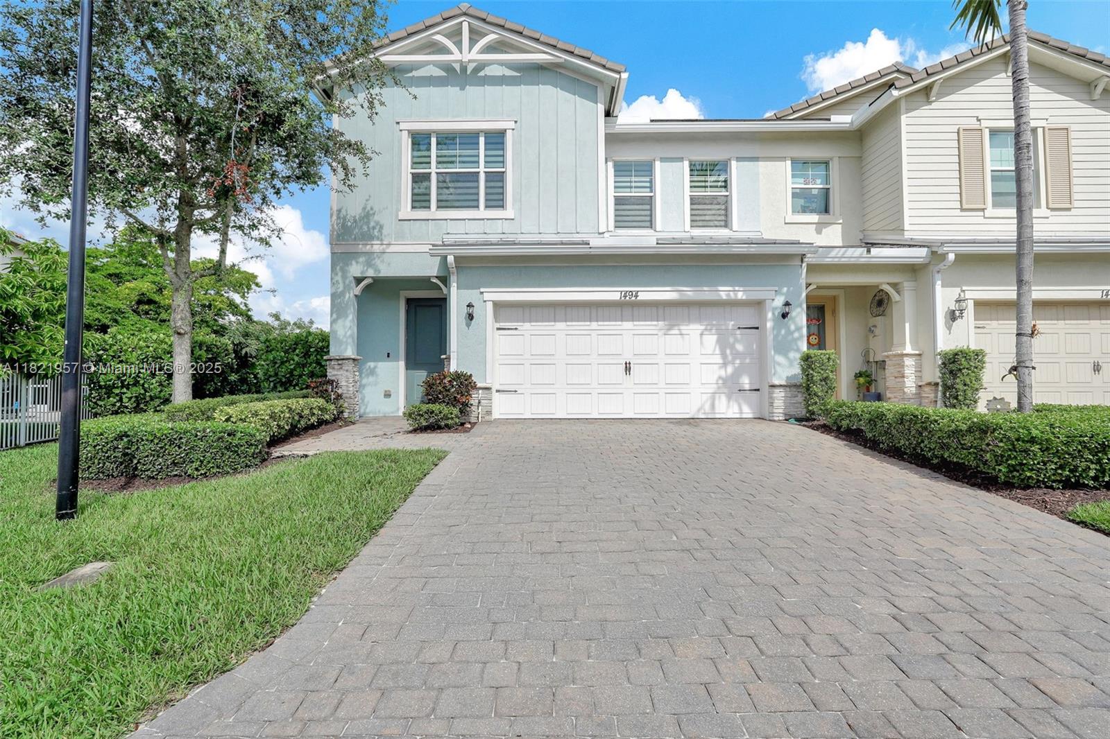 Ver detalles 1494 3 / 3 1769 sq. ft. $ 2025-06-13 0 foto