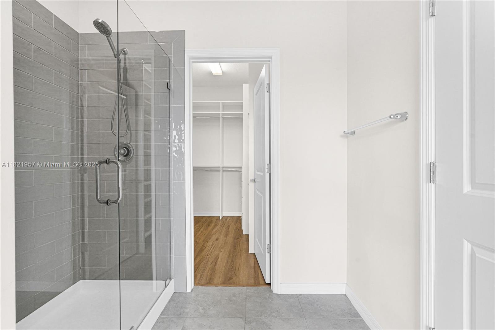 Ver detalles 1494 3 / 3 1769 sq. ft. $ 2025-06-13 0 foto