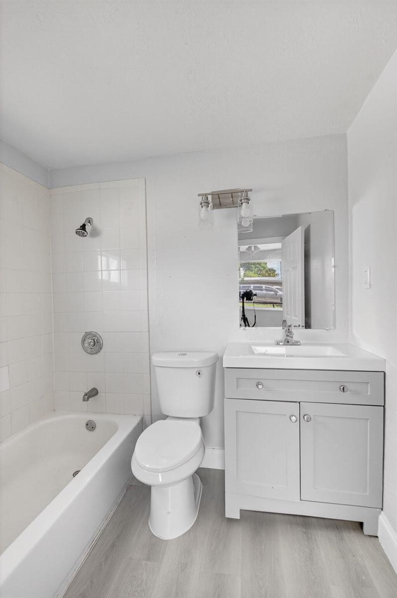   / 2 913 sq. ft. $ 2026-02-25 0 foto
