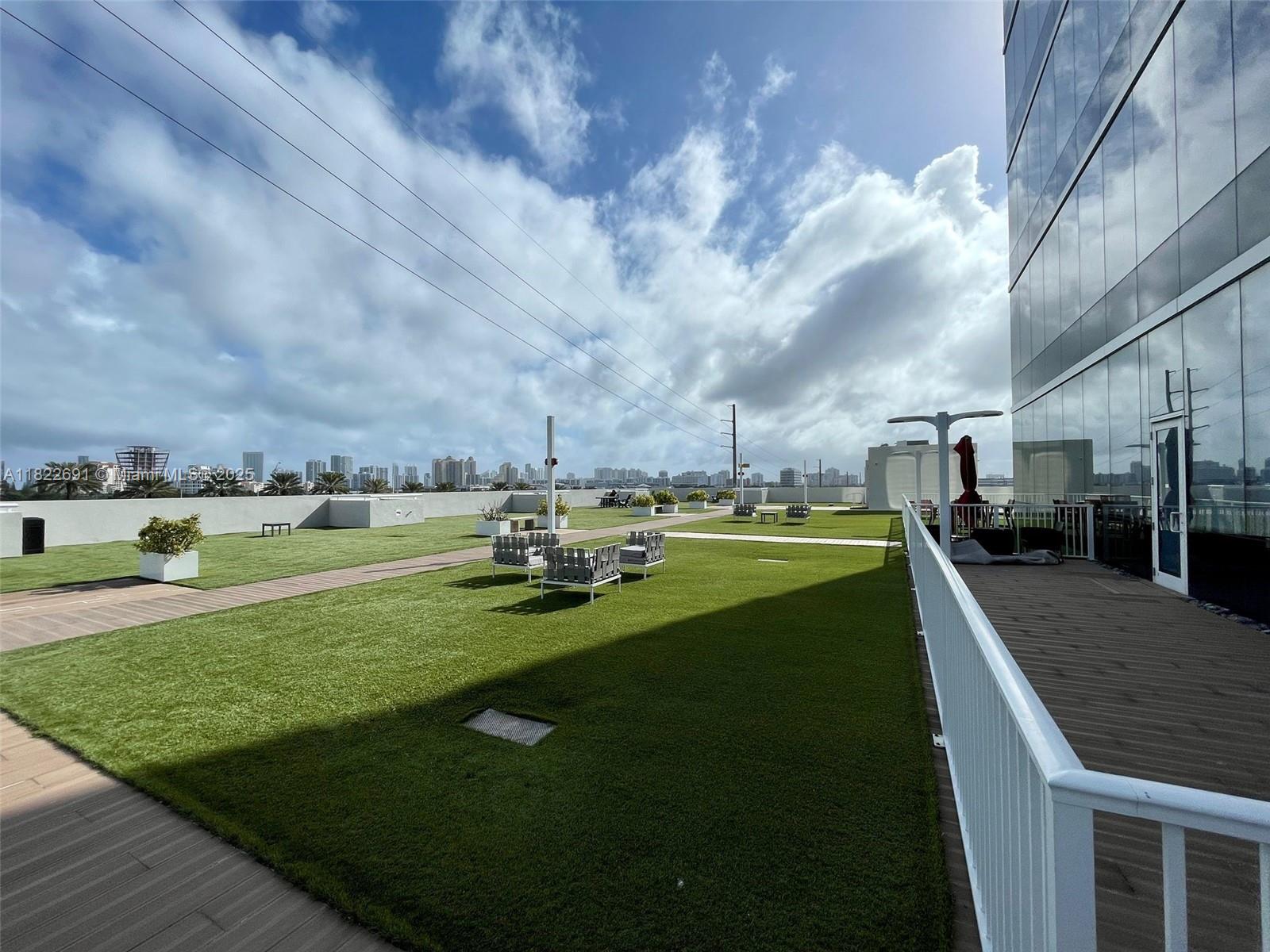 See details 603 / sq. ft. $ 2025-06-16 0 Photo