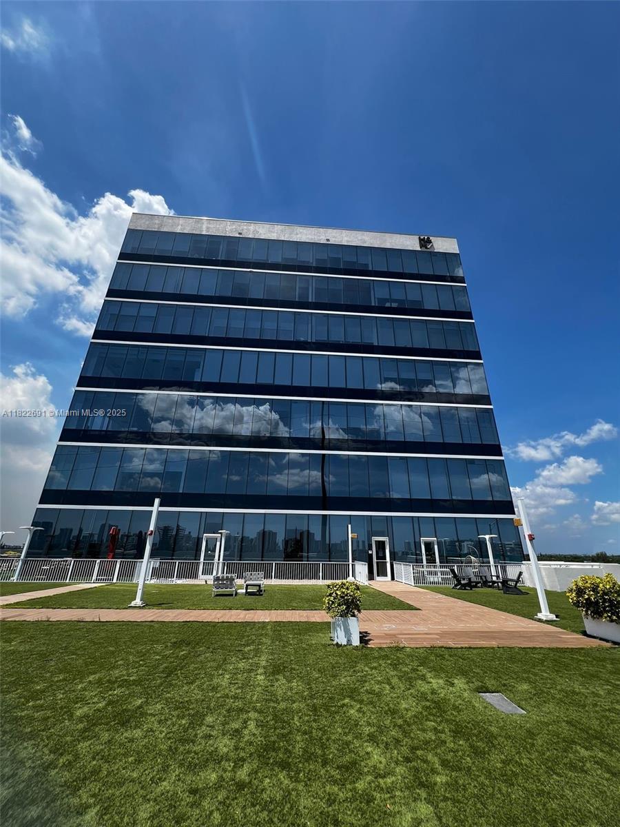 See details 603 / sq. ft. $ 2025-06-16 0 Photo