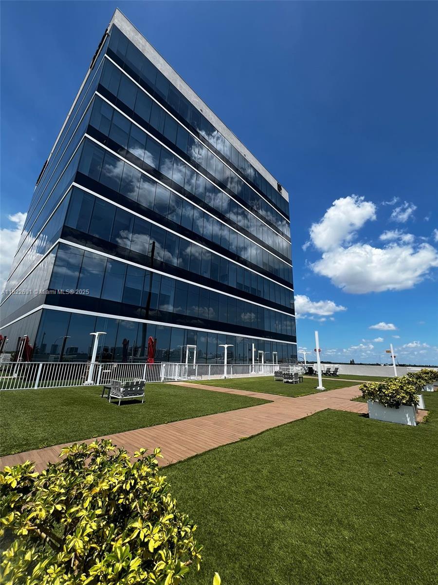 See details 603 / sq. ft. $ 2025-06-16 0 Photo