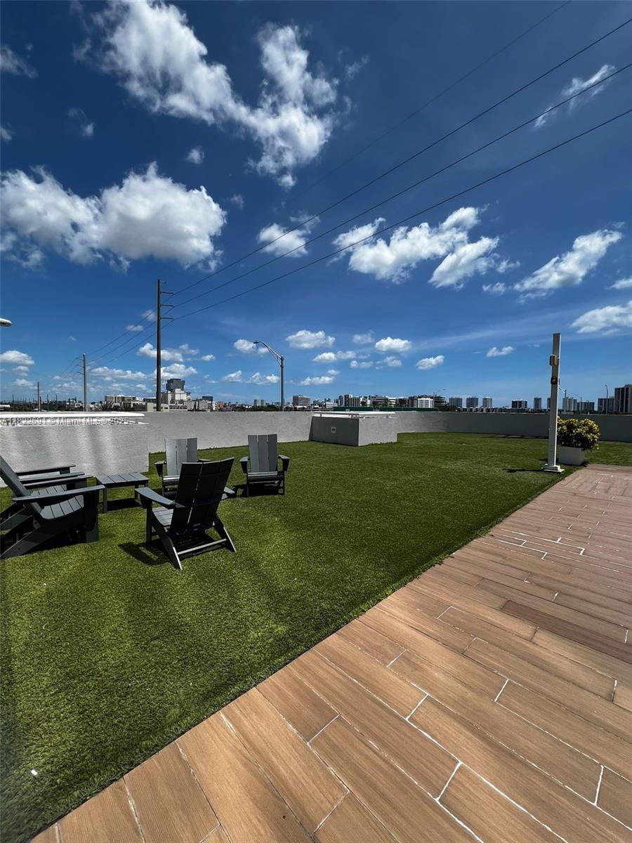 See details 603 / sq. ft. $ 2025-06-16 0 Photo