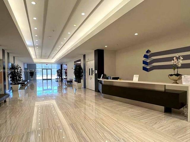 Ver detalles 603 / sq. ft. $ 2025-06-16 0 foto