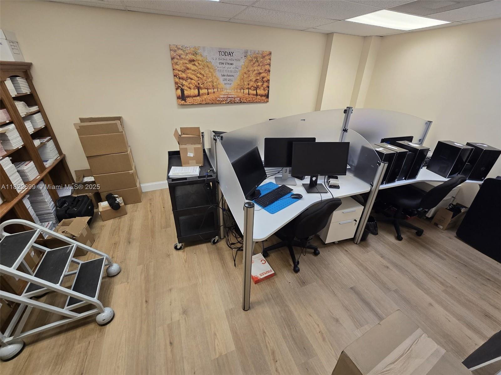 101  /   sq. ft. $ 2025-06-16 0 Photo