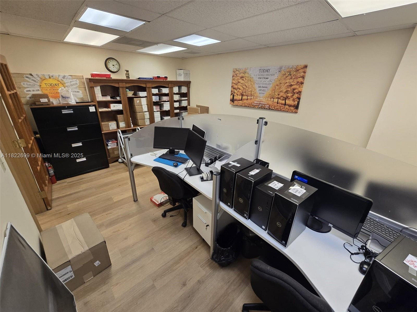 101  /   sq. ft. $ 2025-06-16 0 Photo