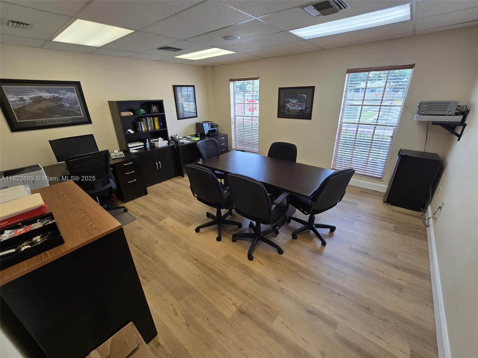 101  /   sq. ft. $ 2025-06-16 0 Photo
