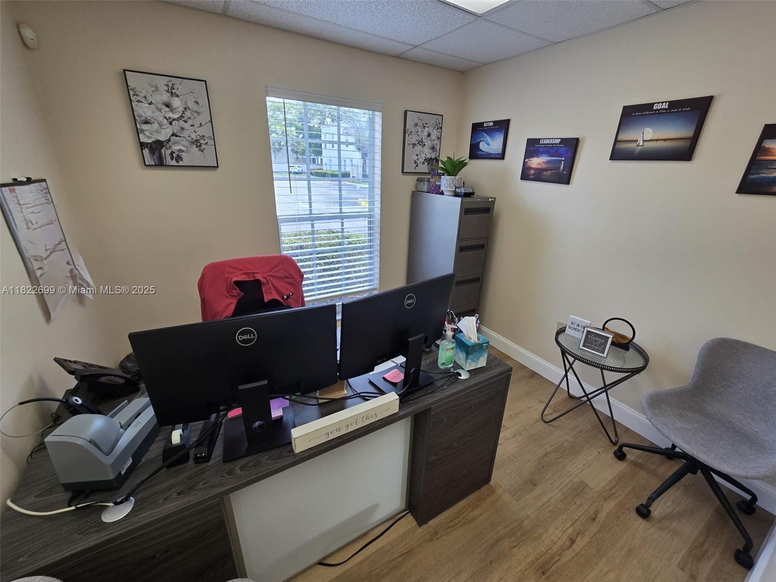 101  /   sq. ft. $ 2025-06-16 0 Photo