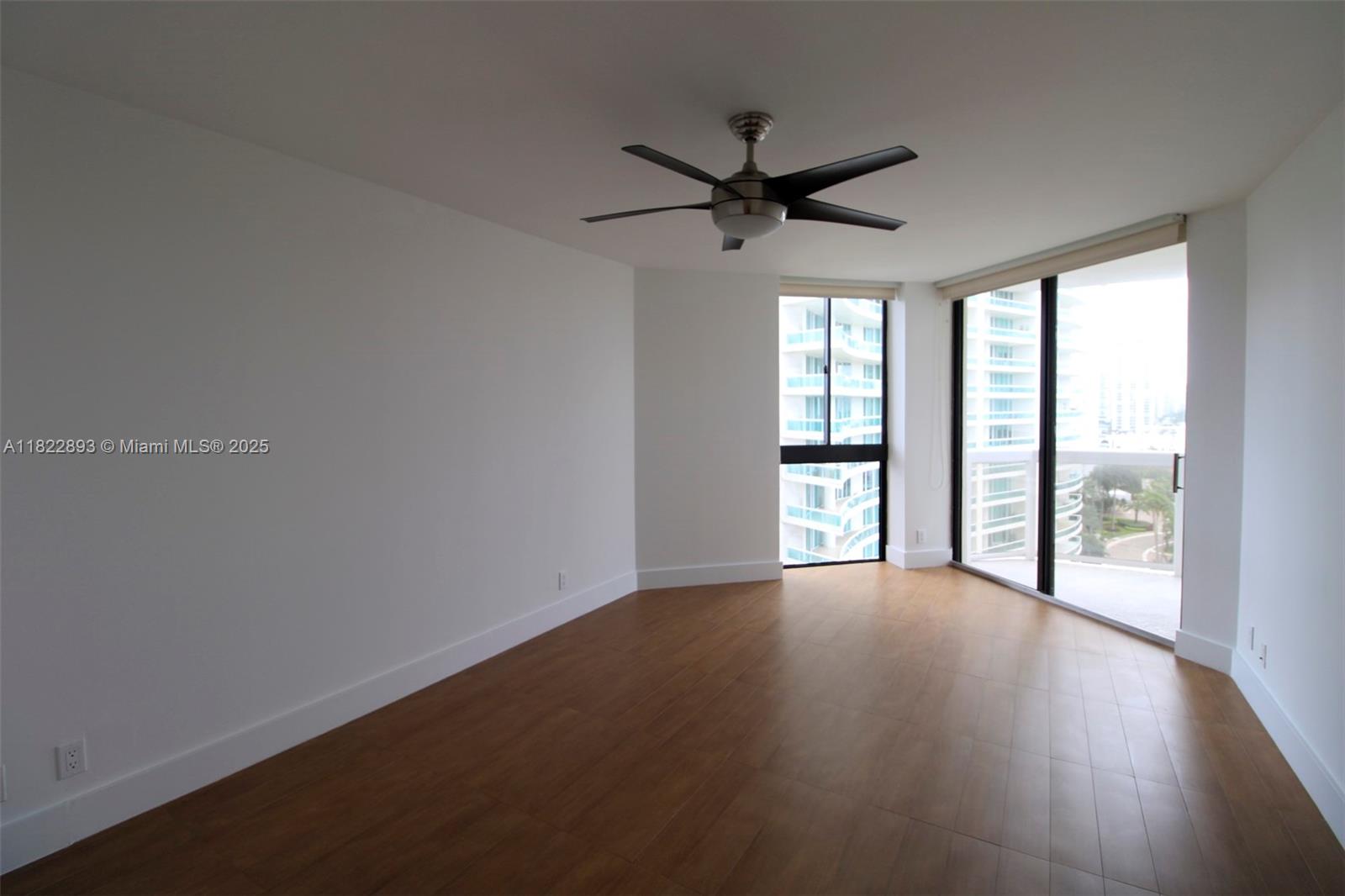 Photo of 20185 Country Club Dr  #1105, Aventura, Florida, 33180 - 