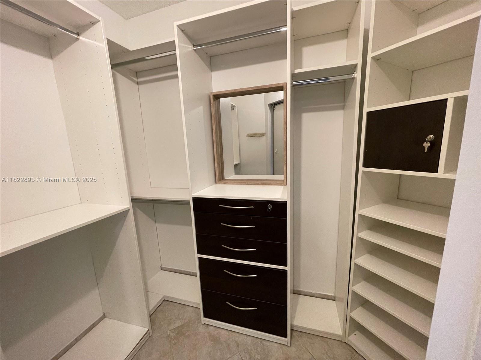 Photo of 20185 Country Club Dr  #1105, Aventura, Florida, 33180 - 