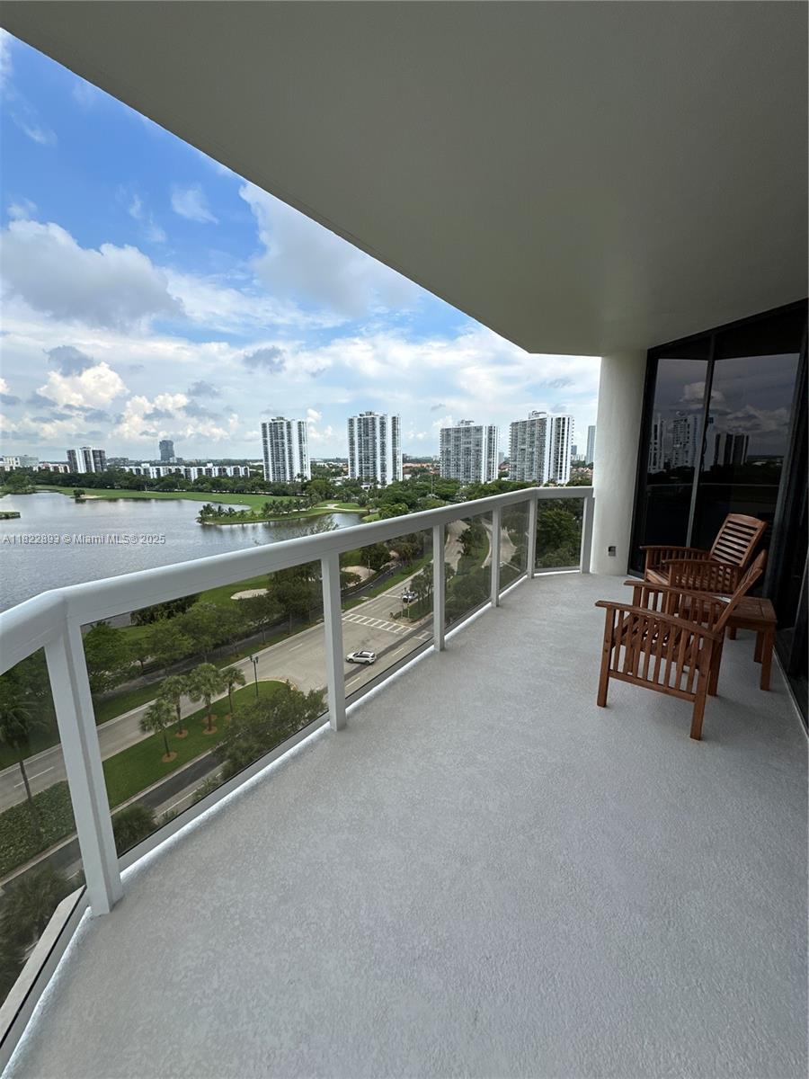 Photo of 20185 Country Club Dr  #1105, Aventura, Florida, 33180 - 