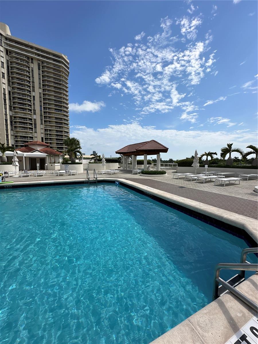 Photo of 20185 Country Club Dr  #1105, Aventura, Florida, 33180 - 