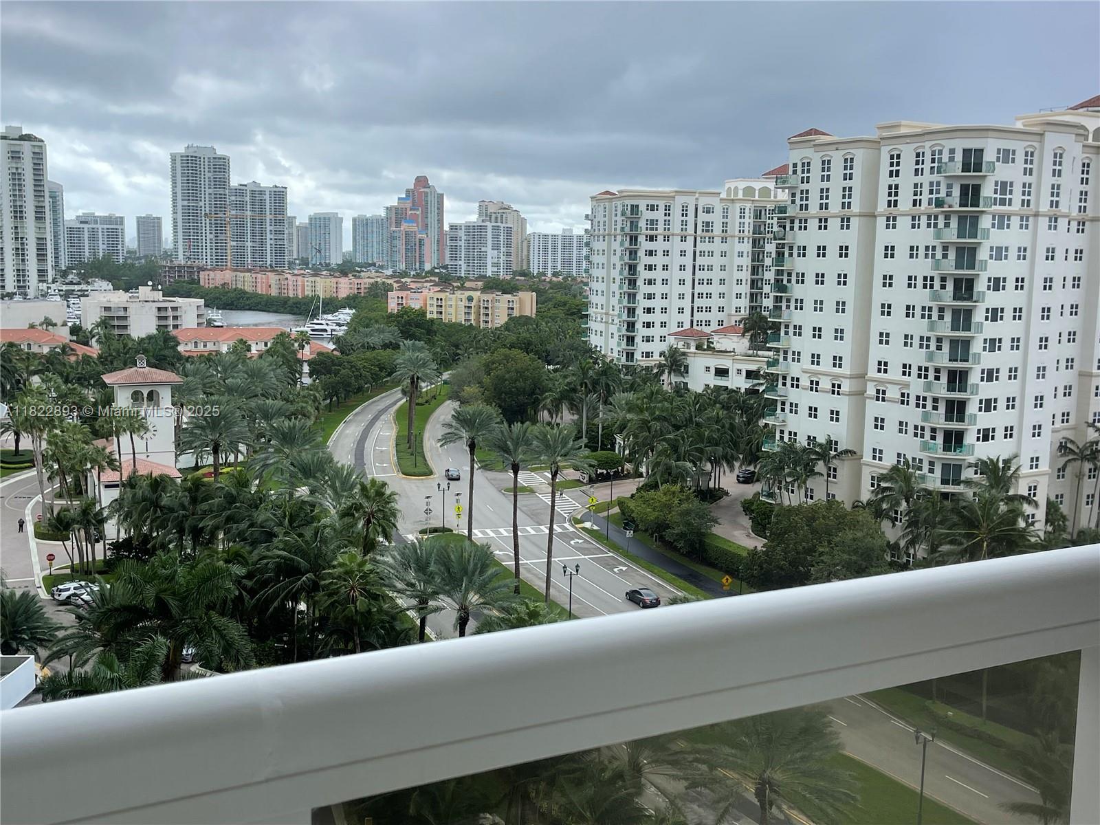 Photo of 20185 Country Club Dr  #1105, Aventura, Florida, 33180 - 