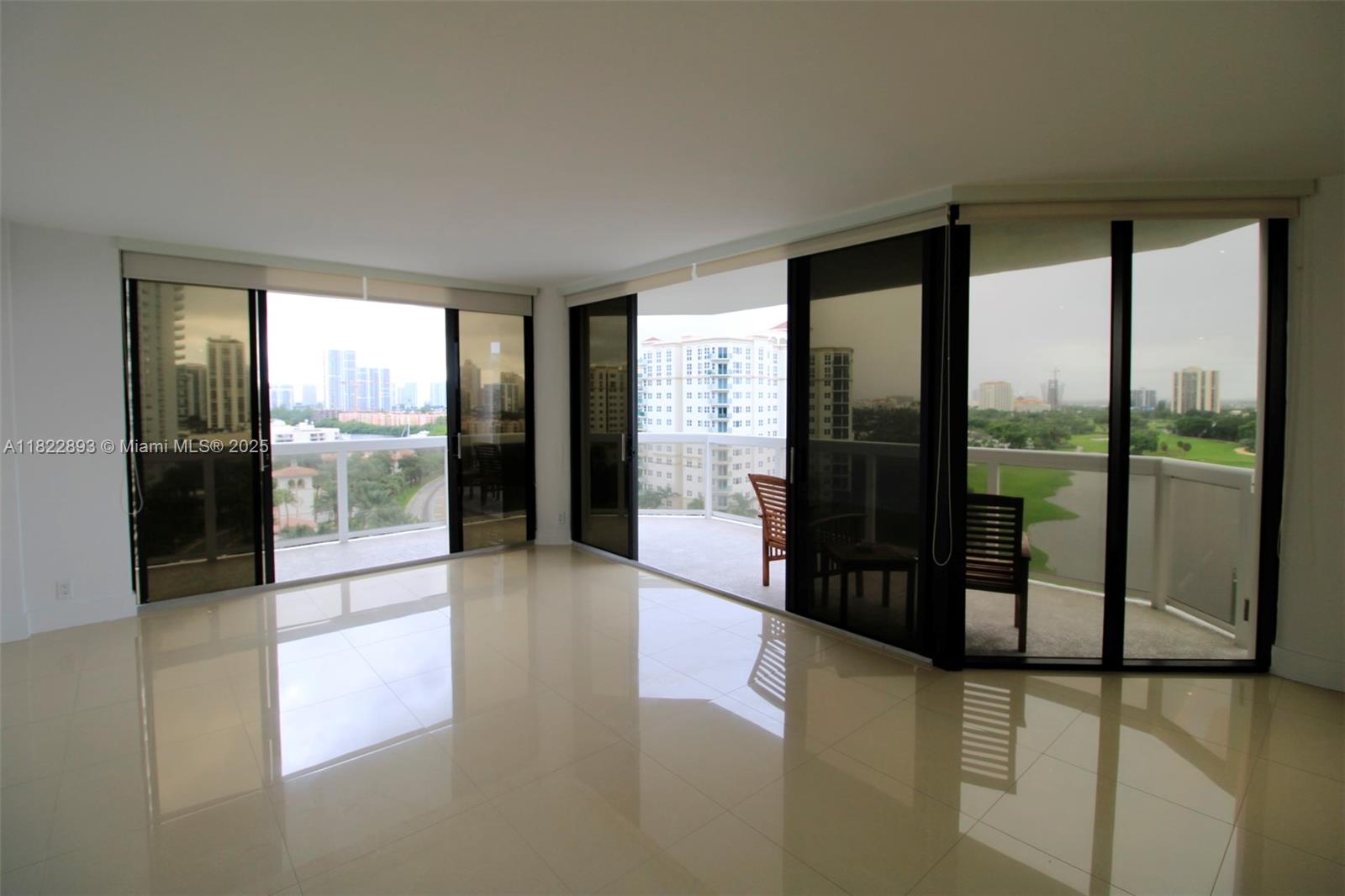 Photo of 20185 Country Club Dr  #1105, Aventura, Florida, 33180 - 