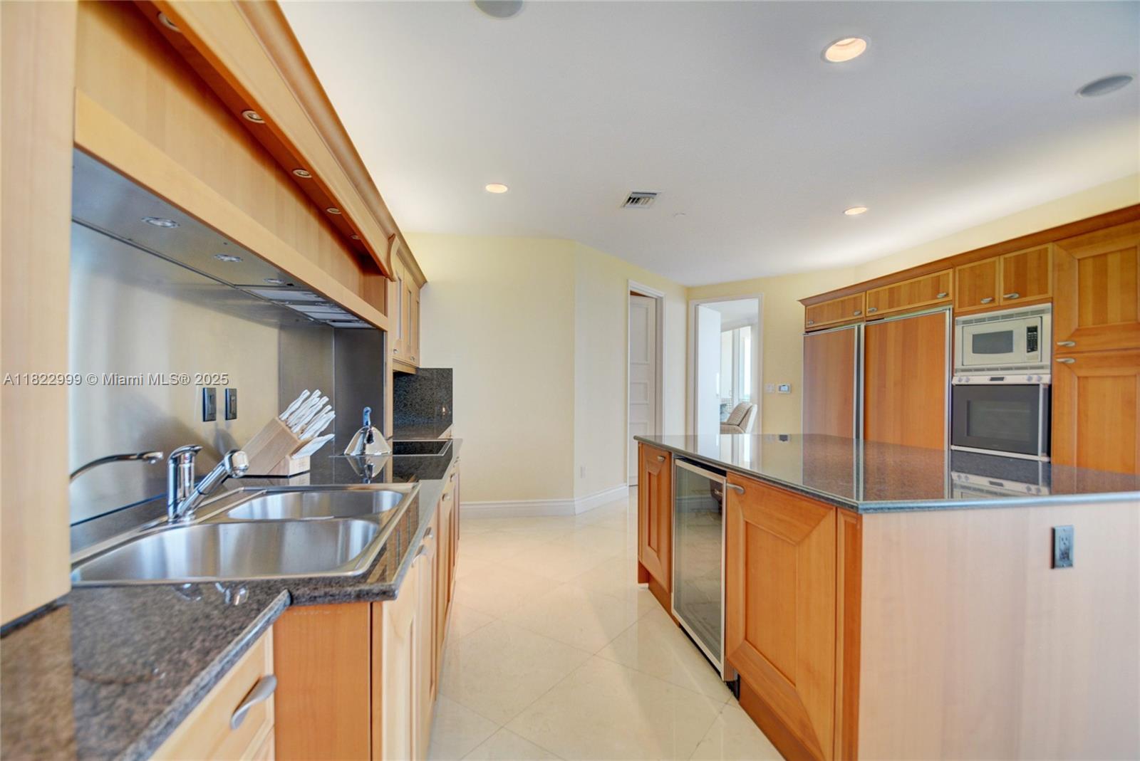 Photo of 20155 38th Ct  #2201, Aventura, Florida, 33180 - 