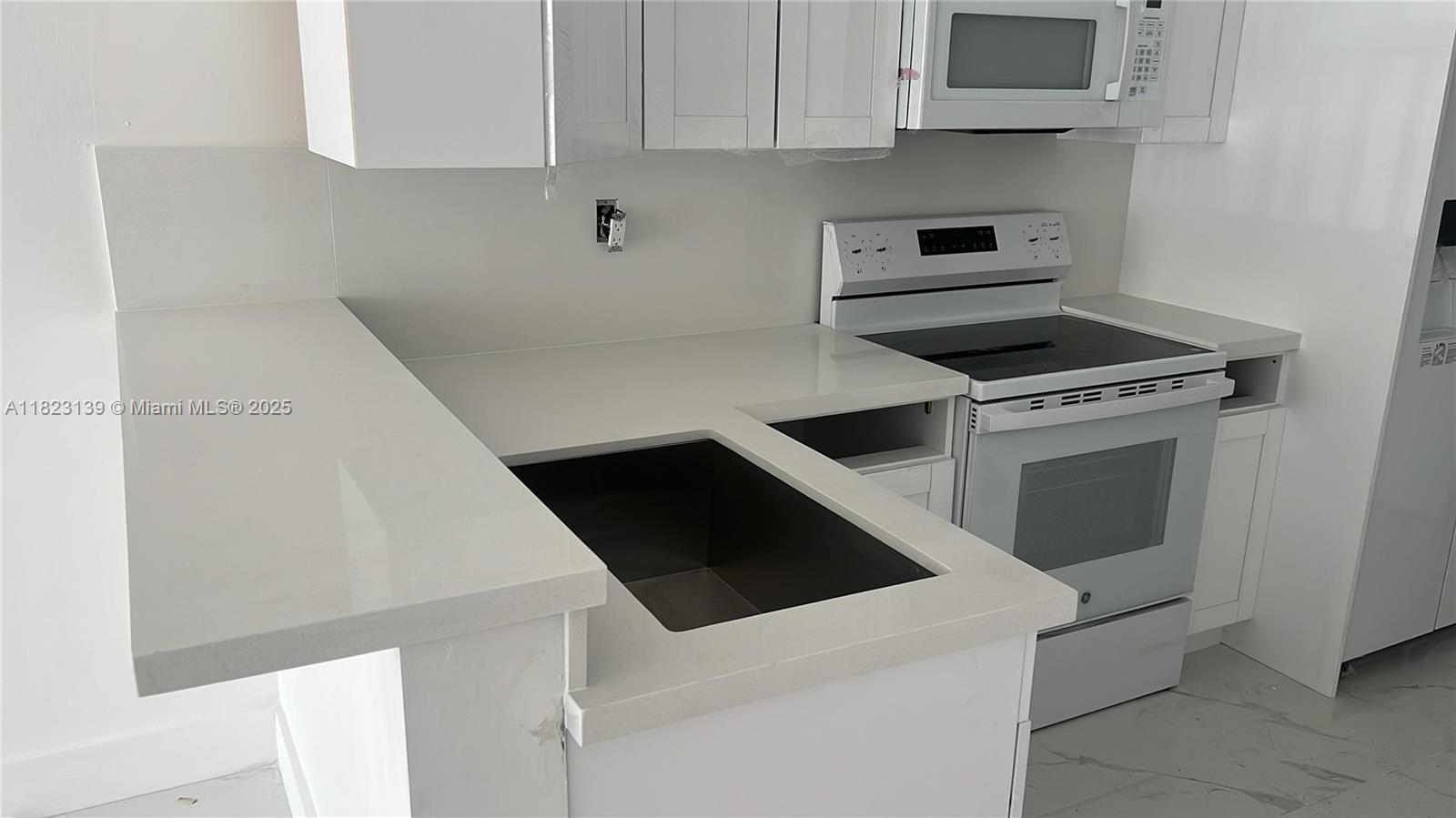 204-2 1 / 2 1036 sq. ft. $ 2025-06-16 0 Photo