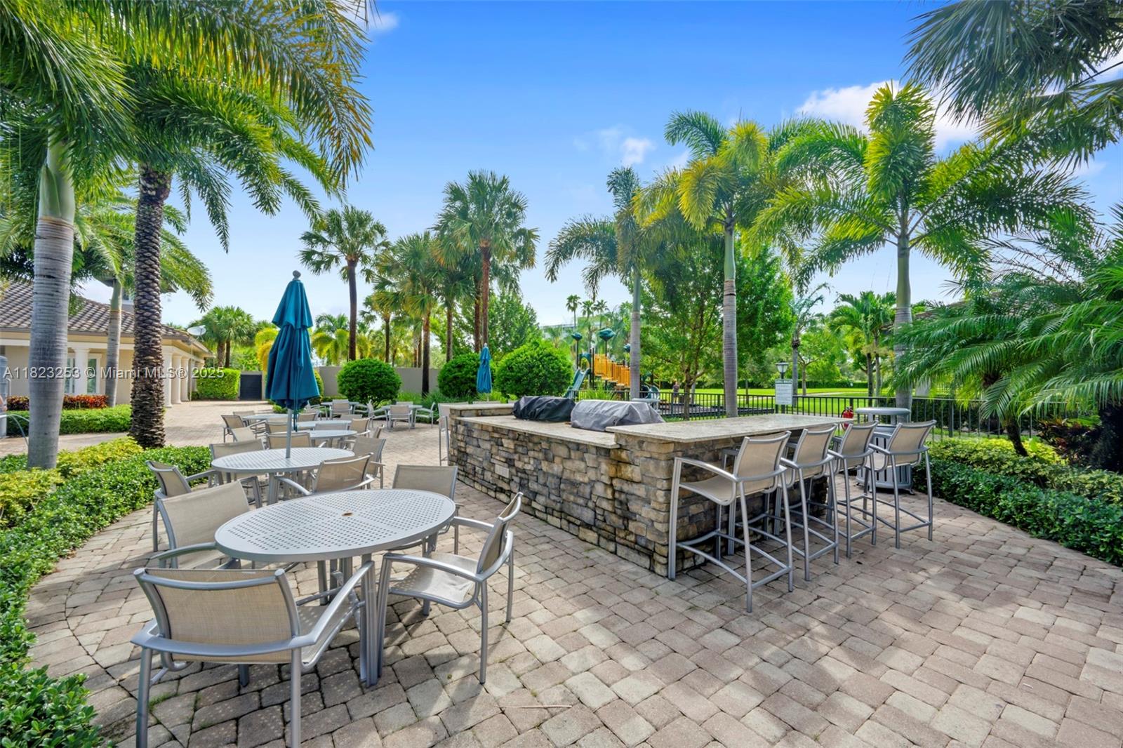 See details 4255 4 / 3 2164 sq. ft. $ 2025-08-13 0 Photo
