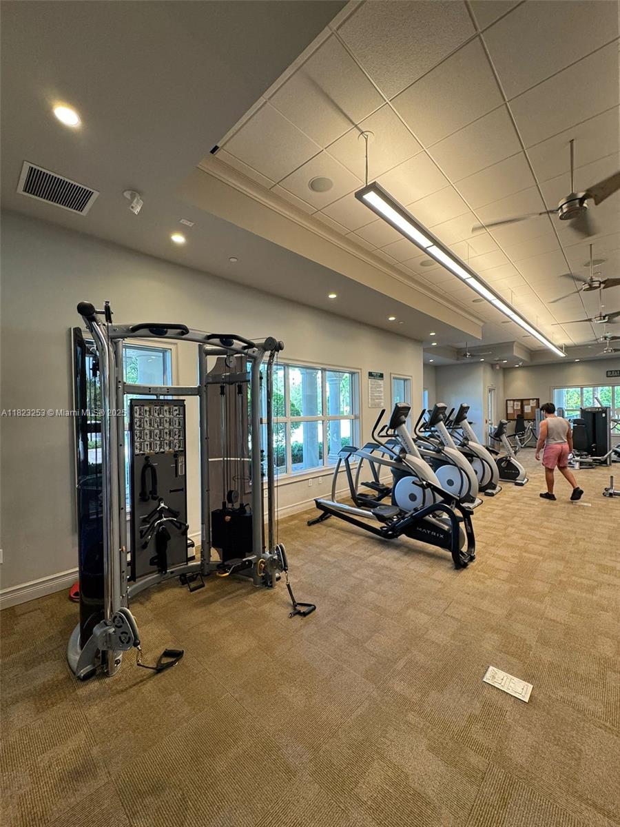 See details 4255 4 / 3 2164 sq. ft. $ 2025-08-13 0 Photo