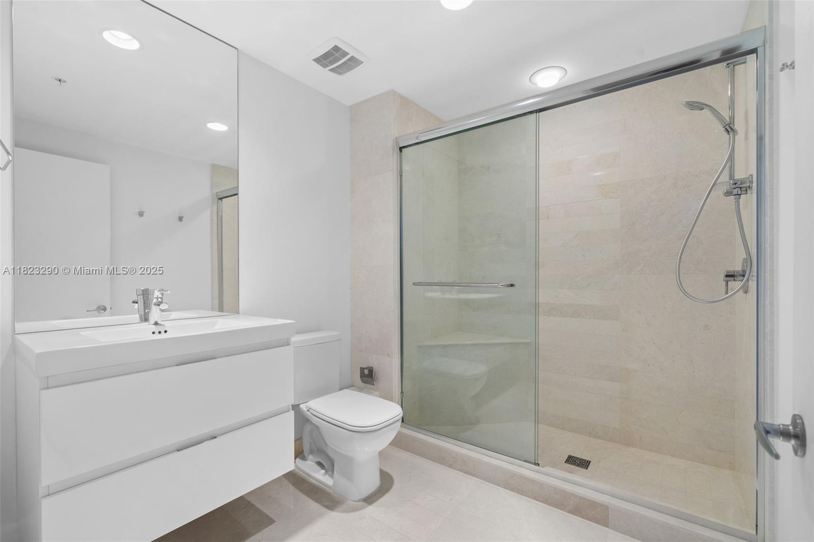 Photo of 17301 Biscayne Blvd  #1704, North Miami Beach, Florida, 33160 - 