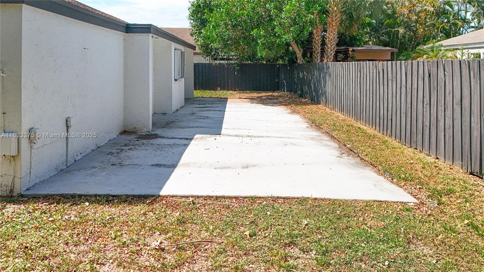 See details 4996 5 / 3 2402 sq. ft. $ 2025-08-22 0 Photo