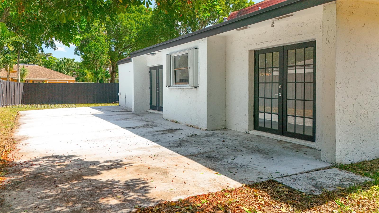 See details 4996 5 / 3 2402 sq. ft. $ 2025-08-22 0 Photo