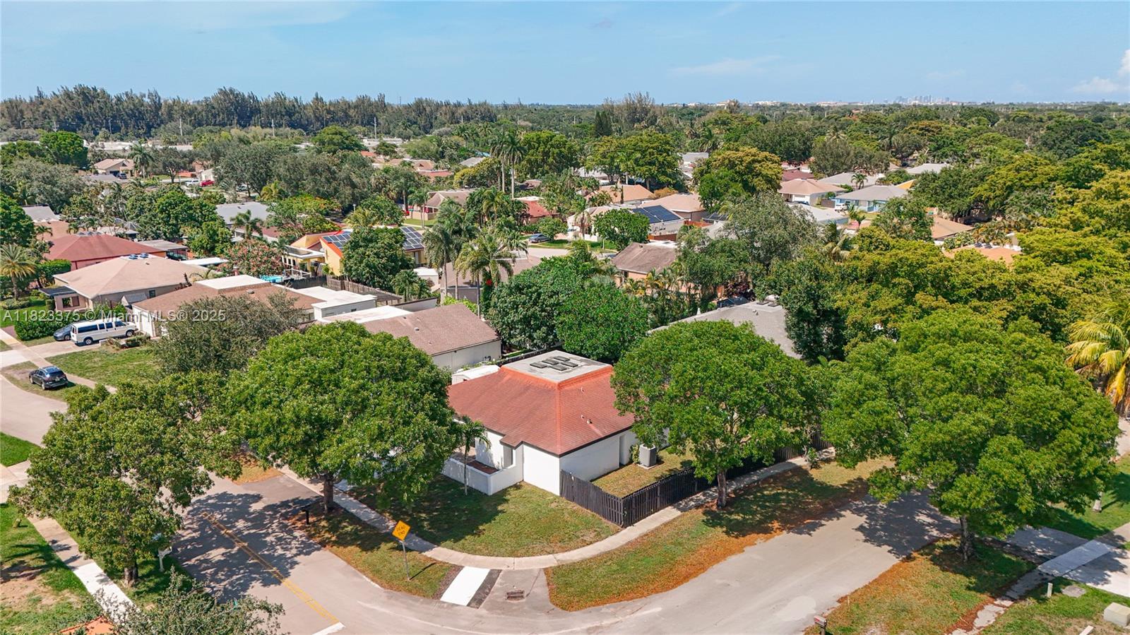 See details 4996 5 / 3 2402 sq. ft. $ 2025-08-22 0 Photo
