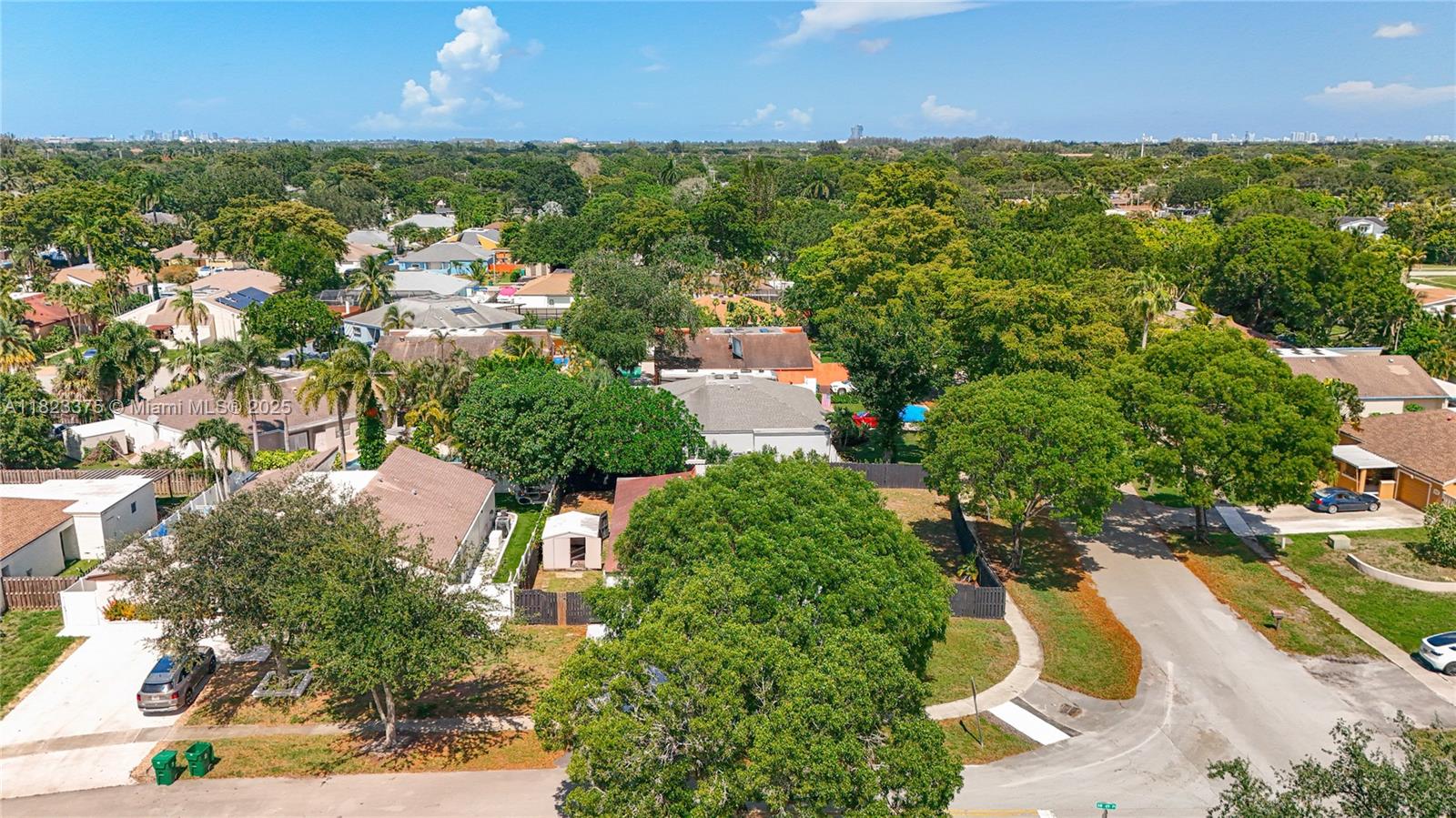 See details 4996 5 / 3 2402 sq. ft. $ 2025-08-22 0 Photo