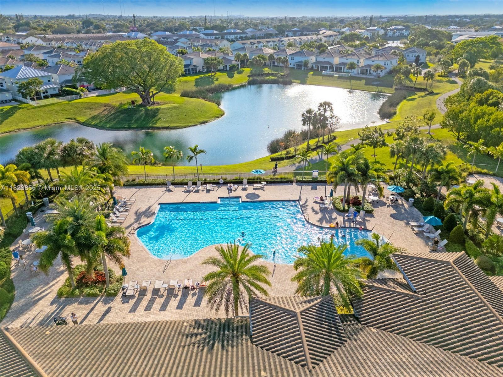See details 1595 5 / 4 2501 sq. ft. $ 2025-06-17 0 Photo