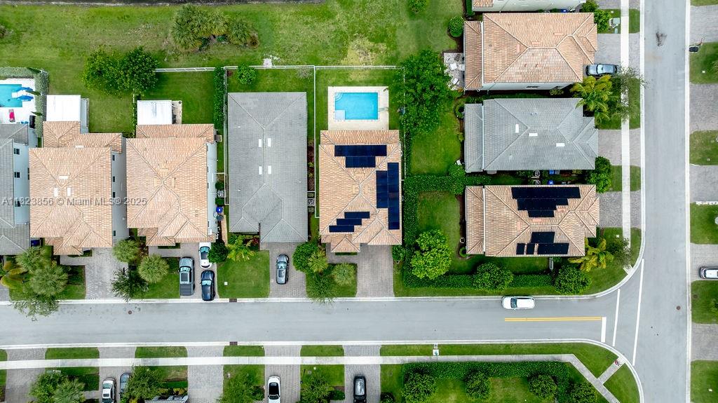 See details 1595 5 / 4 2501 sq. ft. $ 2025-06-17 0 Photo