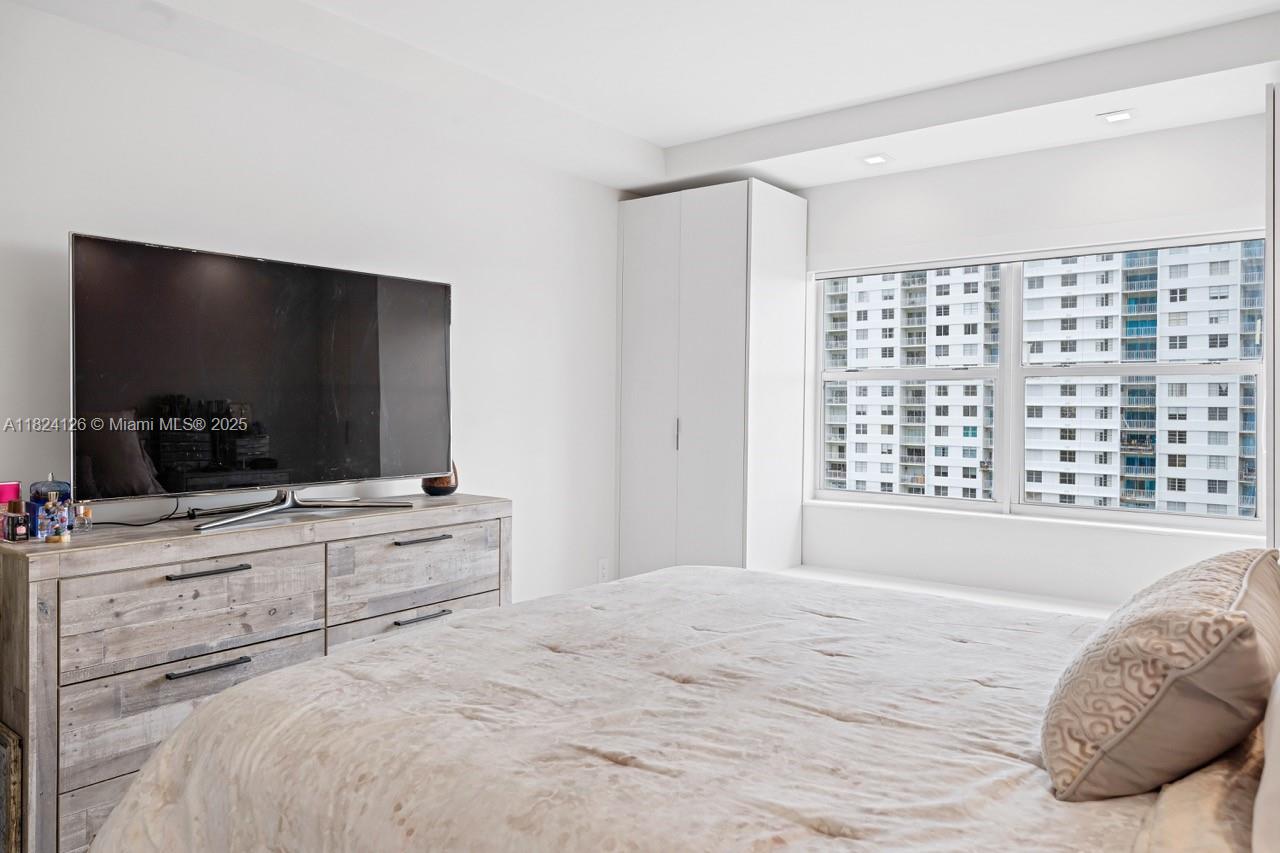 Photo of 400 Kings Point Dr  #1222, Sunny Isles Beach, Florida, 33160 - 