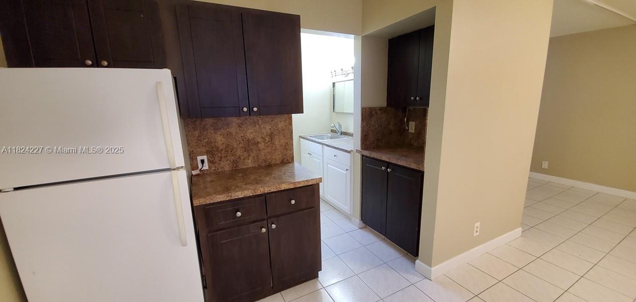 See details / 2963 sq. ft. $ 2025-06-17 0 Photo