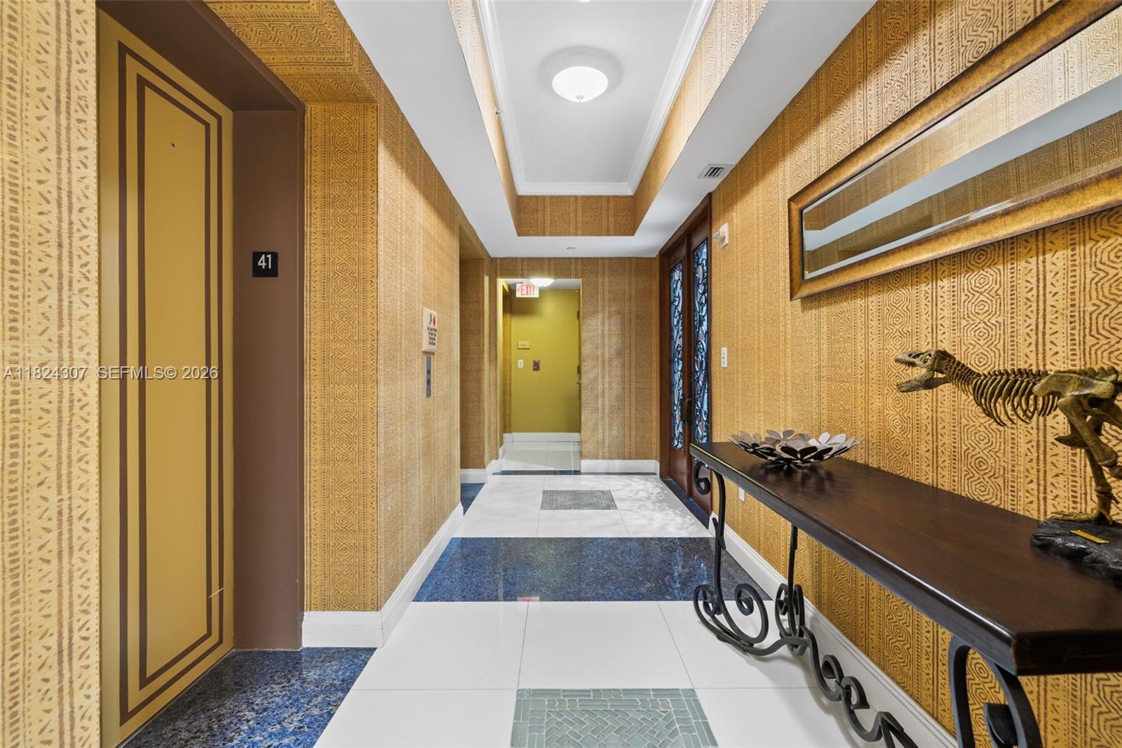 4102 3 / 3 2214 sq. ft. $ 2025-07-09 0 Photo