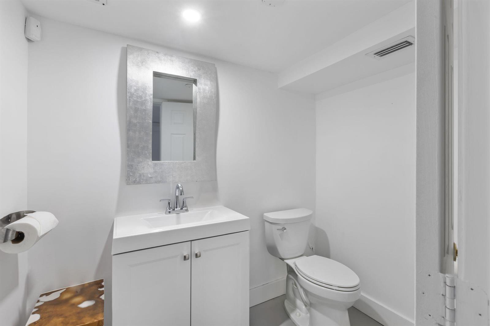 Ver detalles / 3 sq. ft. $ 2026-06-17 0 foto