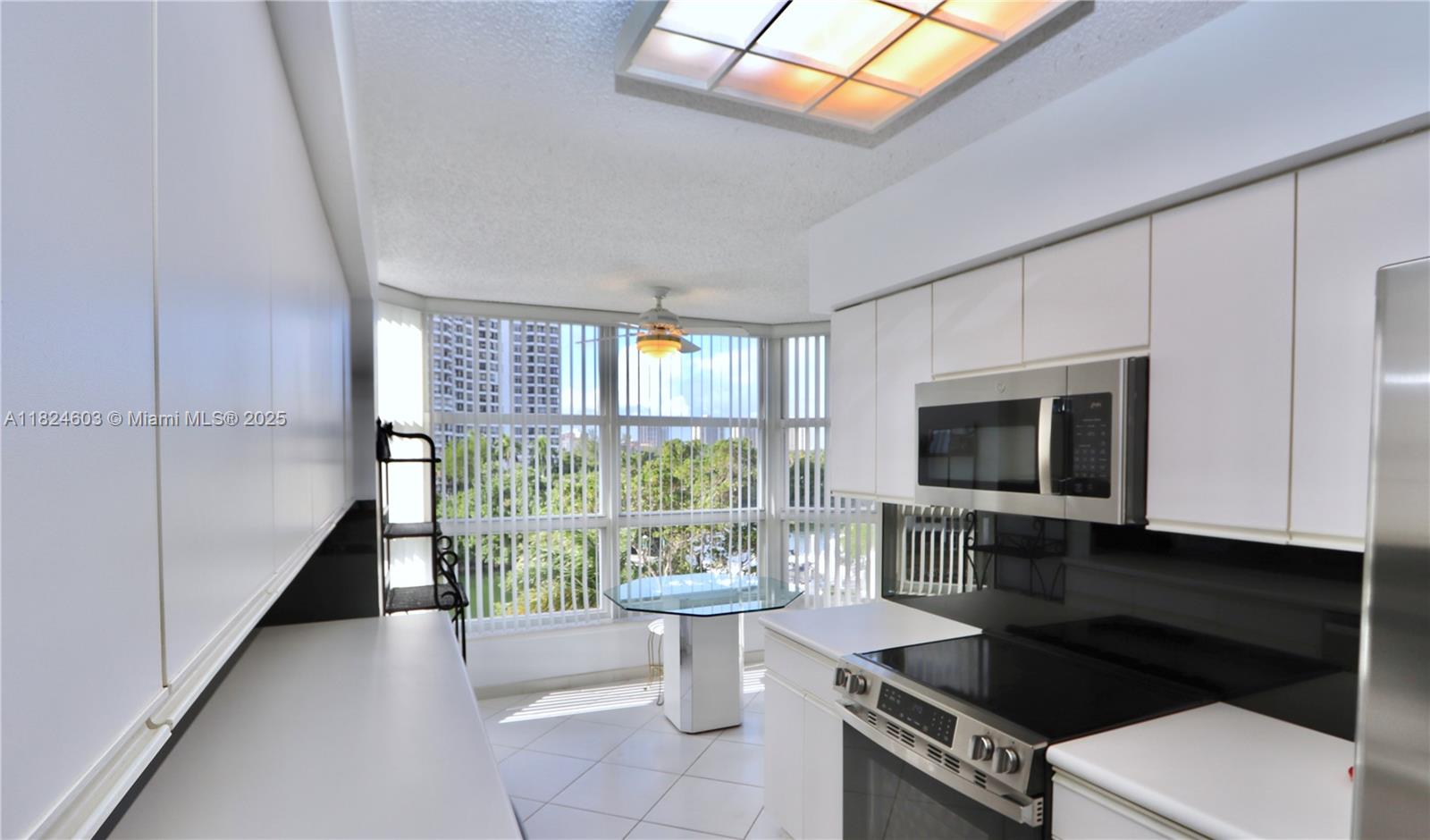 Photo of 3530 Mystic Pointe Dr  #506, Aventura, Florida, 33180 - 