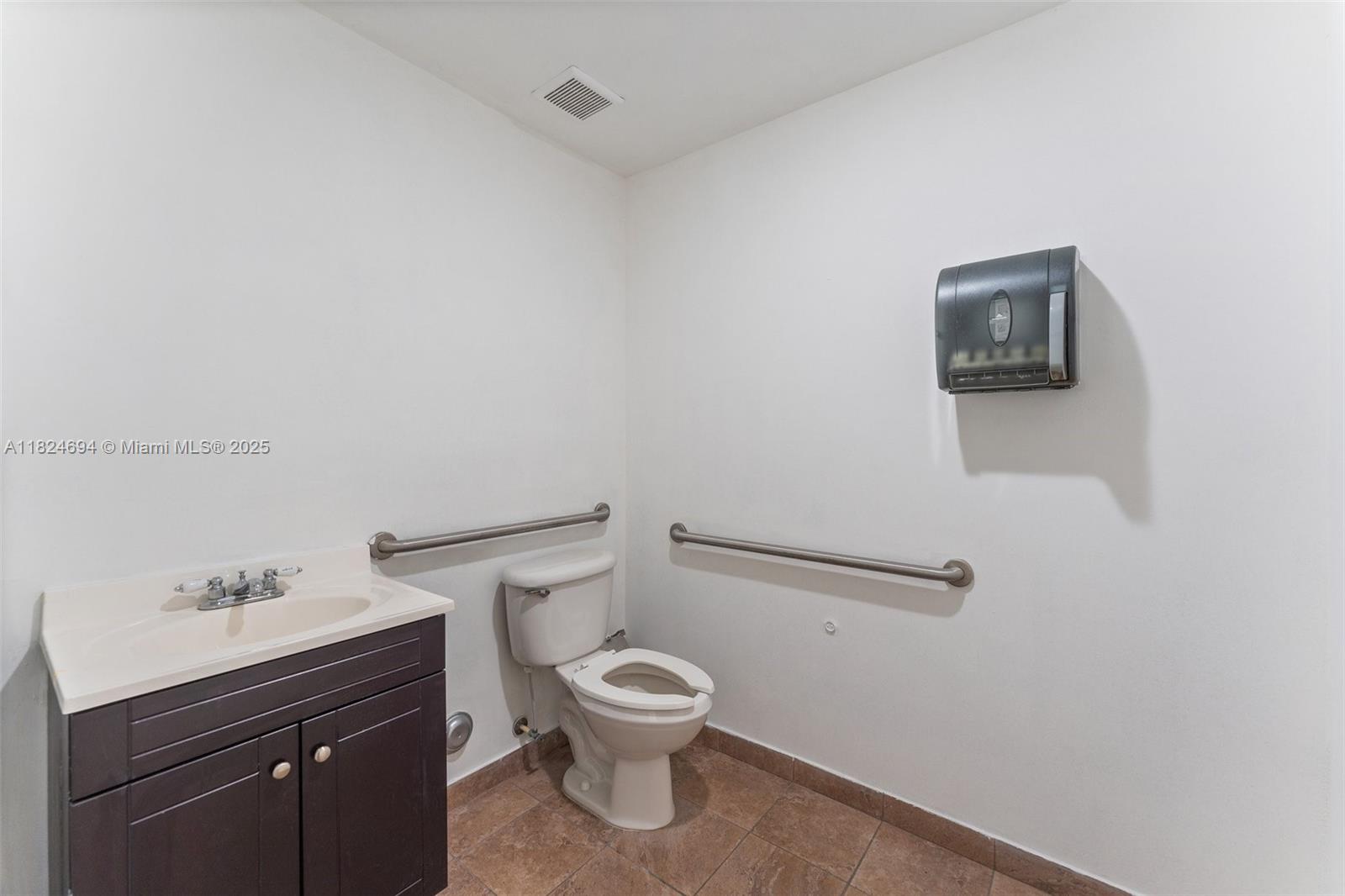 See details 33 / sq. ft. $ 2025-06-18 0 Photo