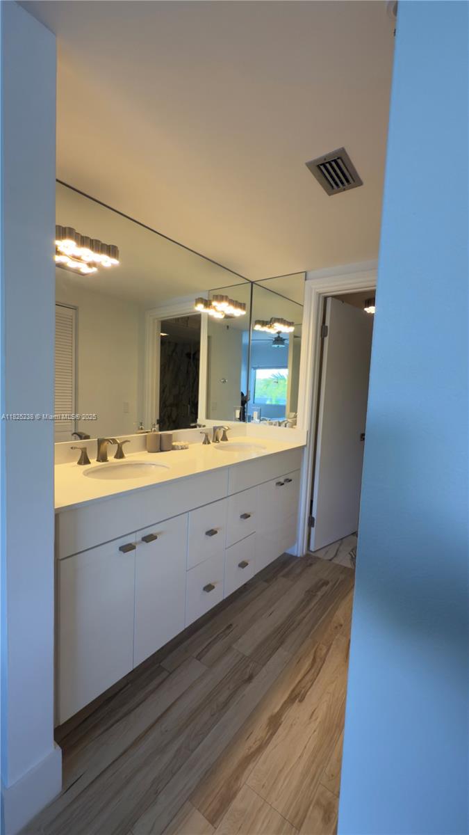 Photo of 440 Poinciana Dr  #1615, Sunny Isles Beach, Florida, 33160 - 