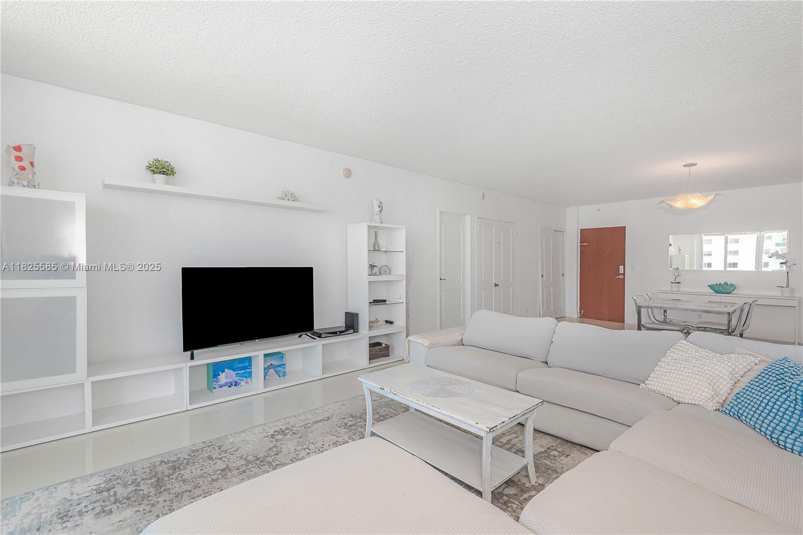 Photo of 3901 Ocean Dr  #12E, Hollywood, Florida, 33019 - 