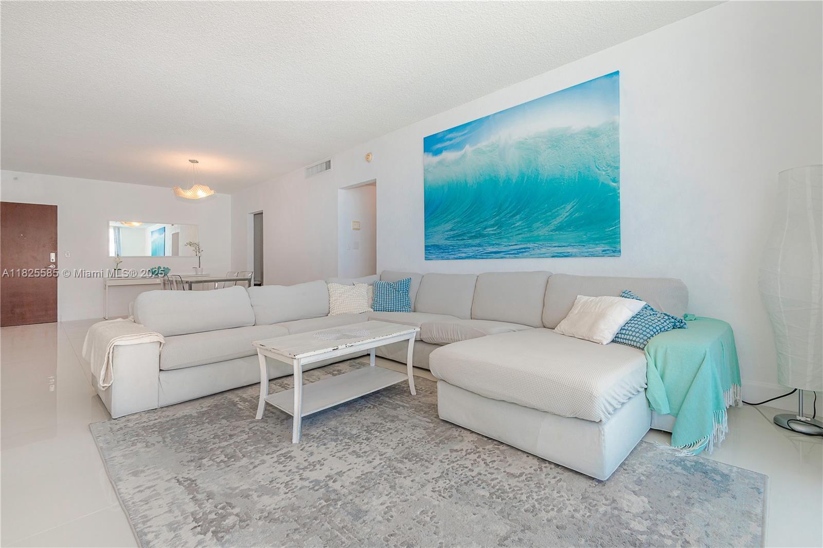 Photo of 3901 Ocean Dr  #12E, Hollywood, Florida, 33019 - 