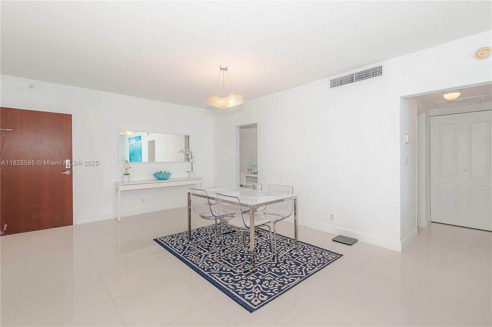 Photo of 3901 Ocean Dr  #12E, Hollywood, Florida, 33019 - 