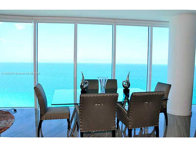 Photo of 2711 OCEAN DR  #3102, Hollywood, Florida, 33019 - Dining Room